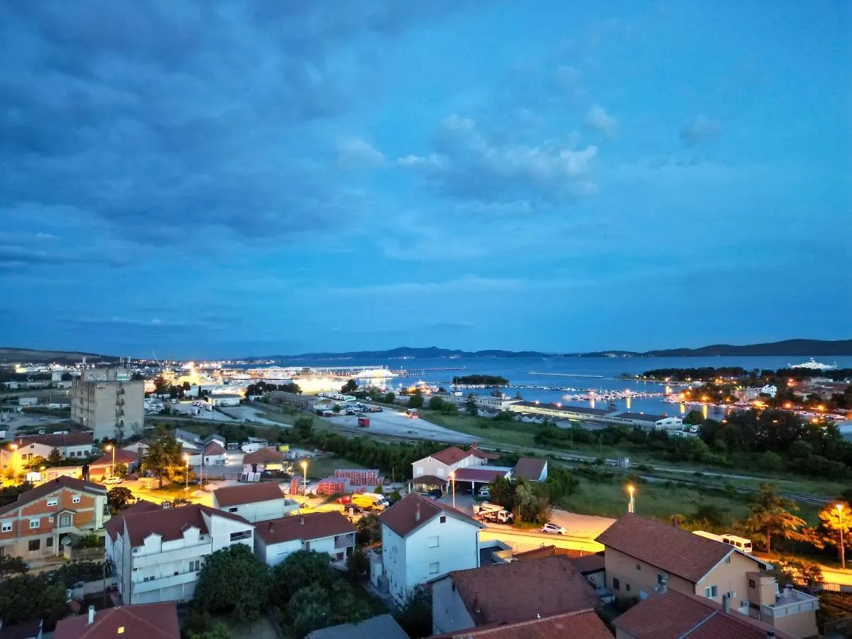 Bernie Apartments With A Pool Задар 0*,